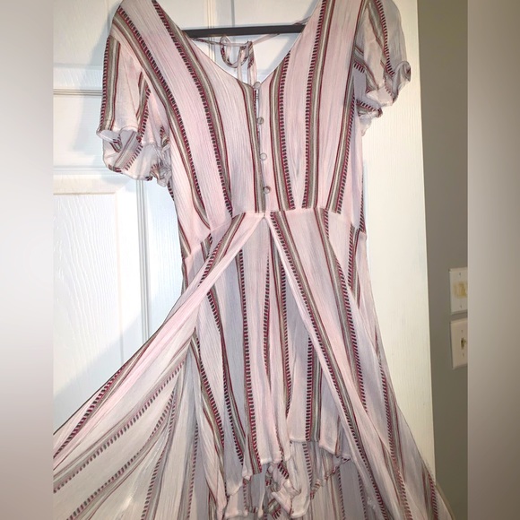 Boutique high/low “dress” with shorts! - Picture 4 of 5